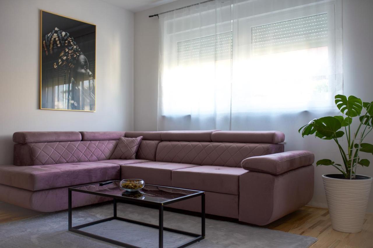 Apartman Plum - Self Check In, Free Parking Όσιγιεκ Εξωτερικό φωτογραφία